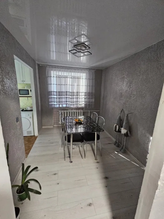 продажа трехкомнатной квартиры номер A-174345 в Малиновском районе, фото номер 9